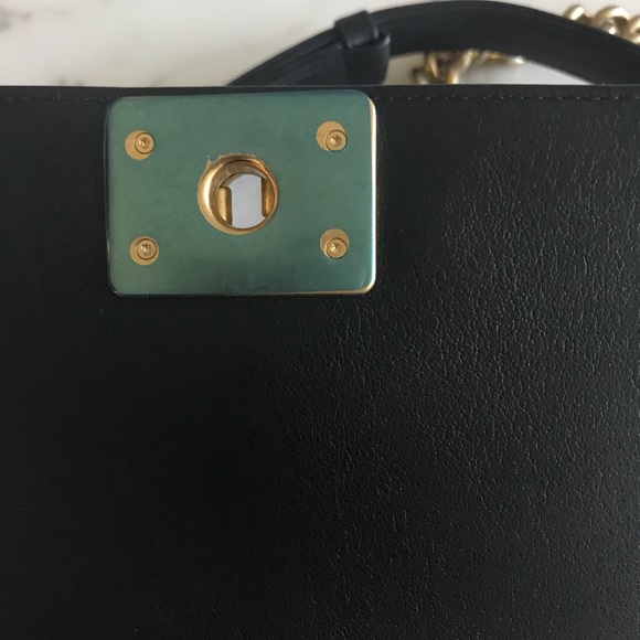 ❤️Sold❤️ Chanel le boy bag black antique gold - Picture 3 of 8
